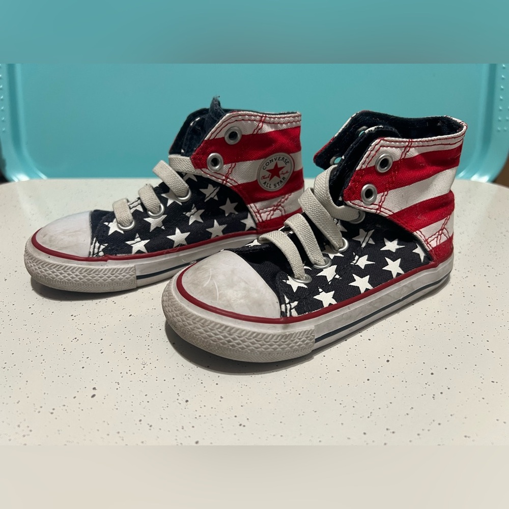 Converse American flag high kid size 5
Item number : 722366F